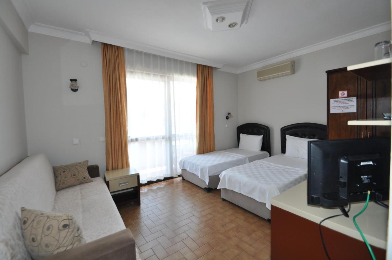 Defne & Zevkim Hotel Marmaris Extérieur photo