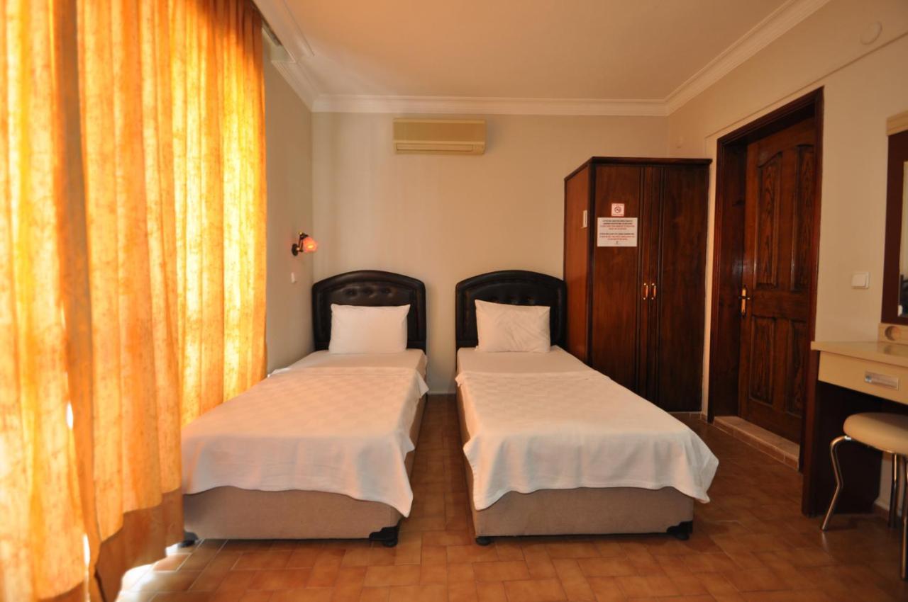 Defne & Zevkim Hotel Marmaris Extérieur photo