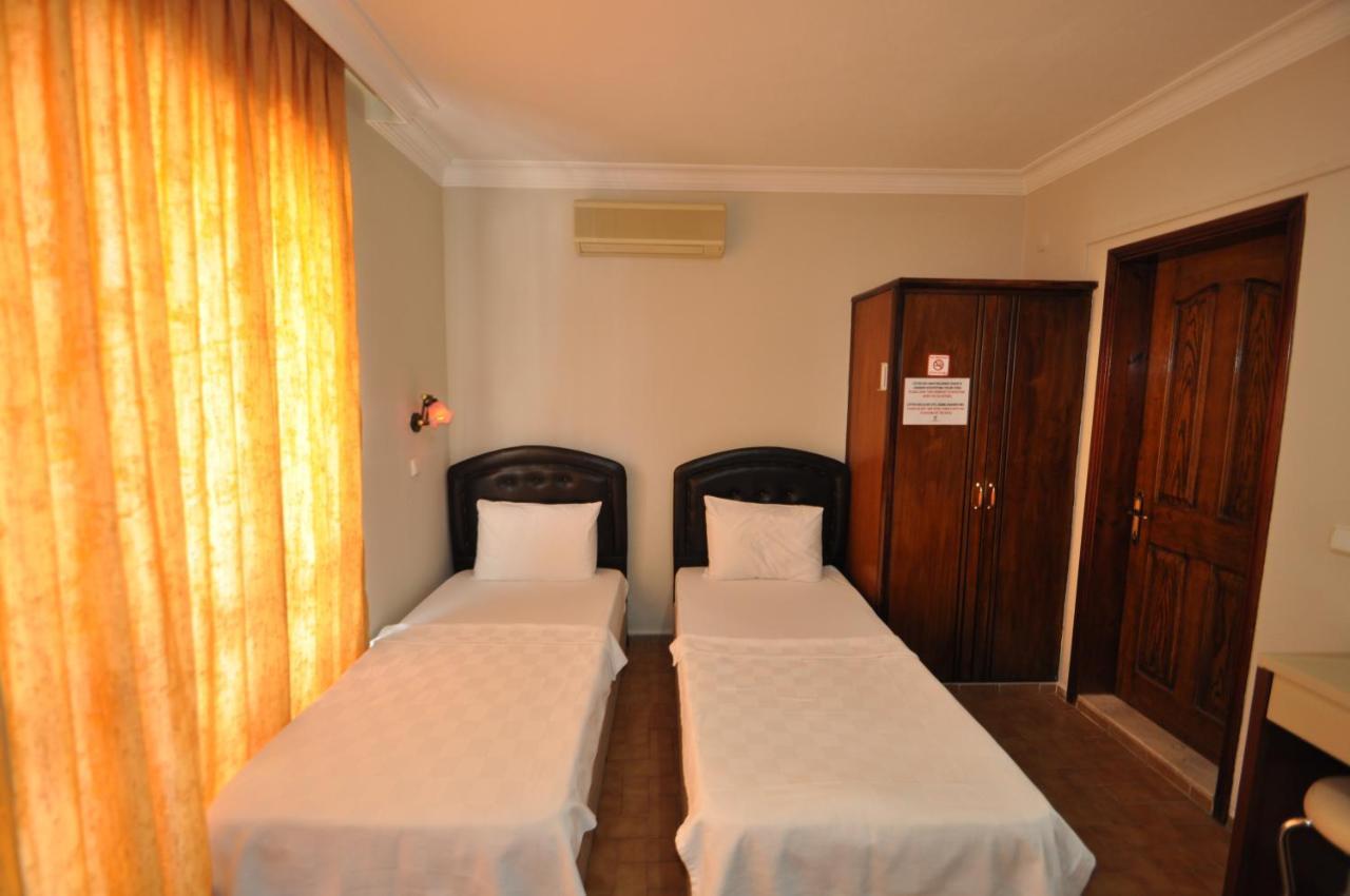 Defne & Zevkim Hotel Marmaris Extérieur photo