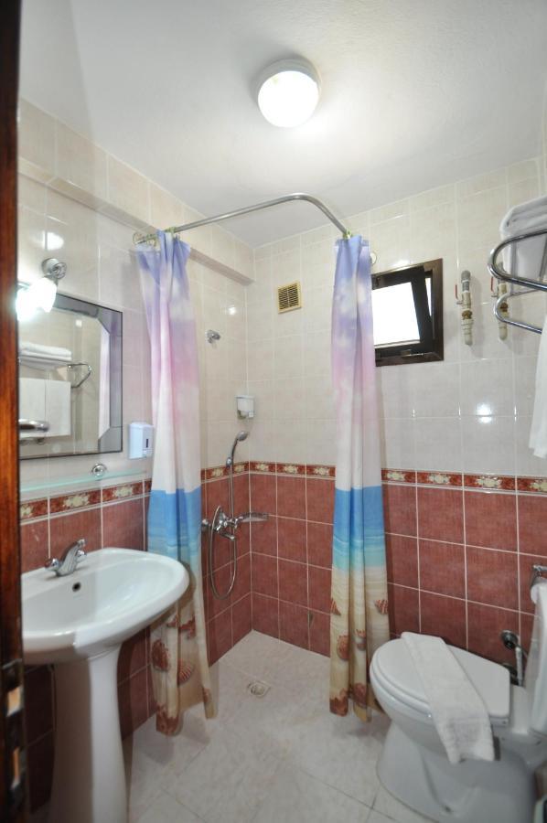 Defne & Zevkim Hotel Marmaris Extérieur photo
