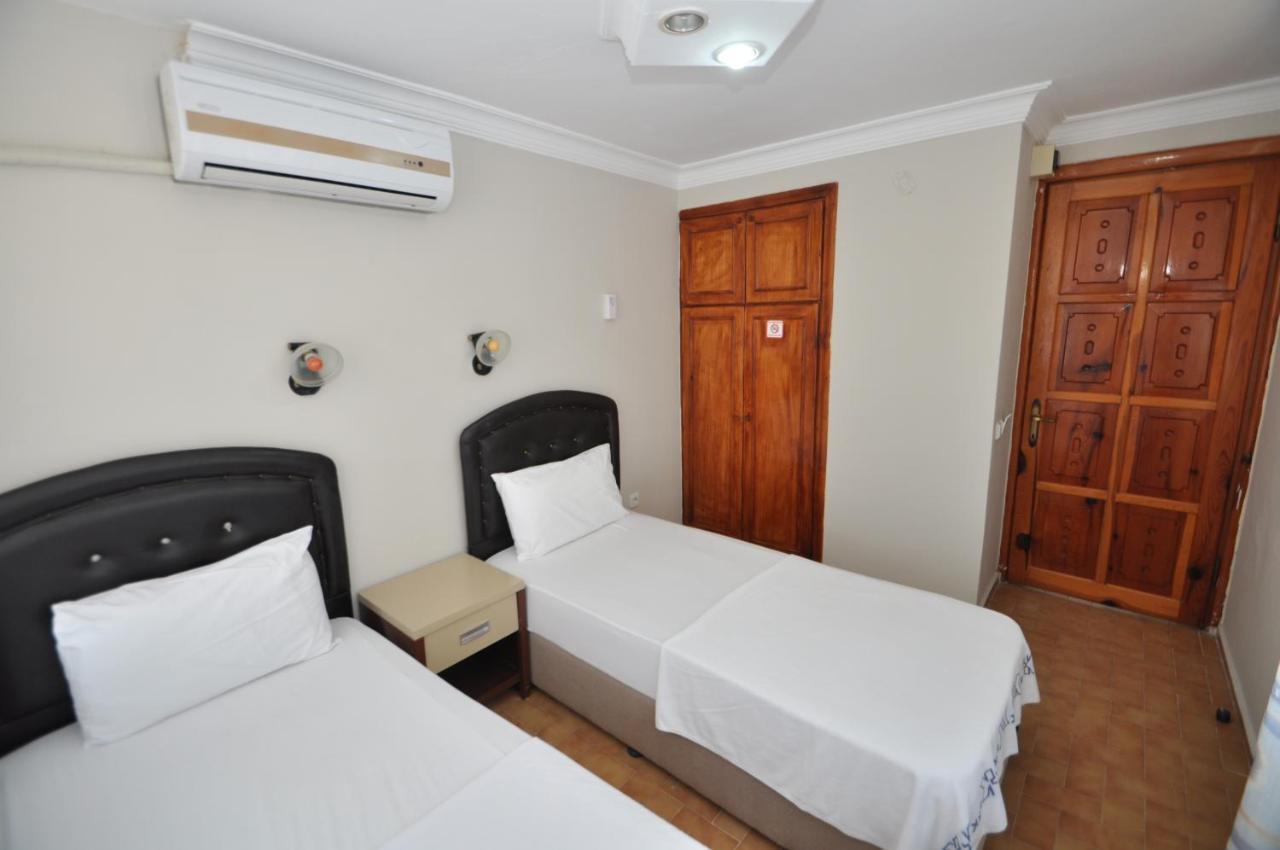 Defne & Zevkim Hotel Marmaris Extérieur photo