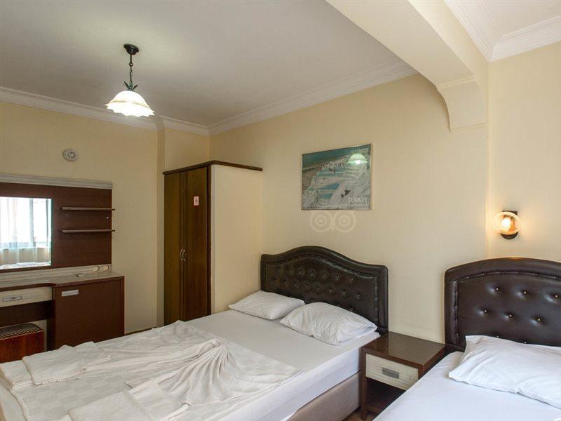 Defne & Zevkim Hotel Marmaris Extérieur photo