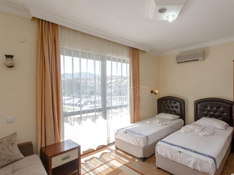 Defne & Zevkim Hotel Marmaris Extérieur photo