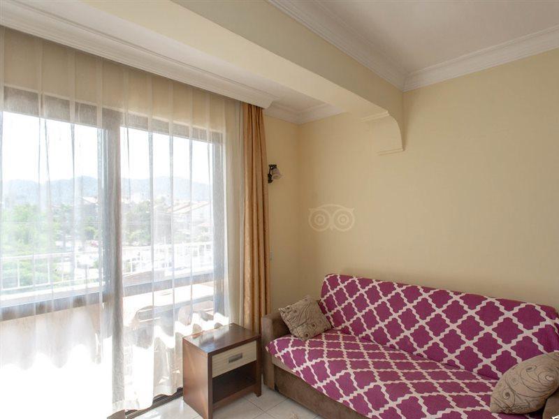 Defne & Zevkim Hotel Marmaris Extérieur photo